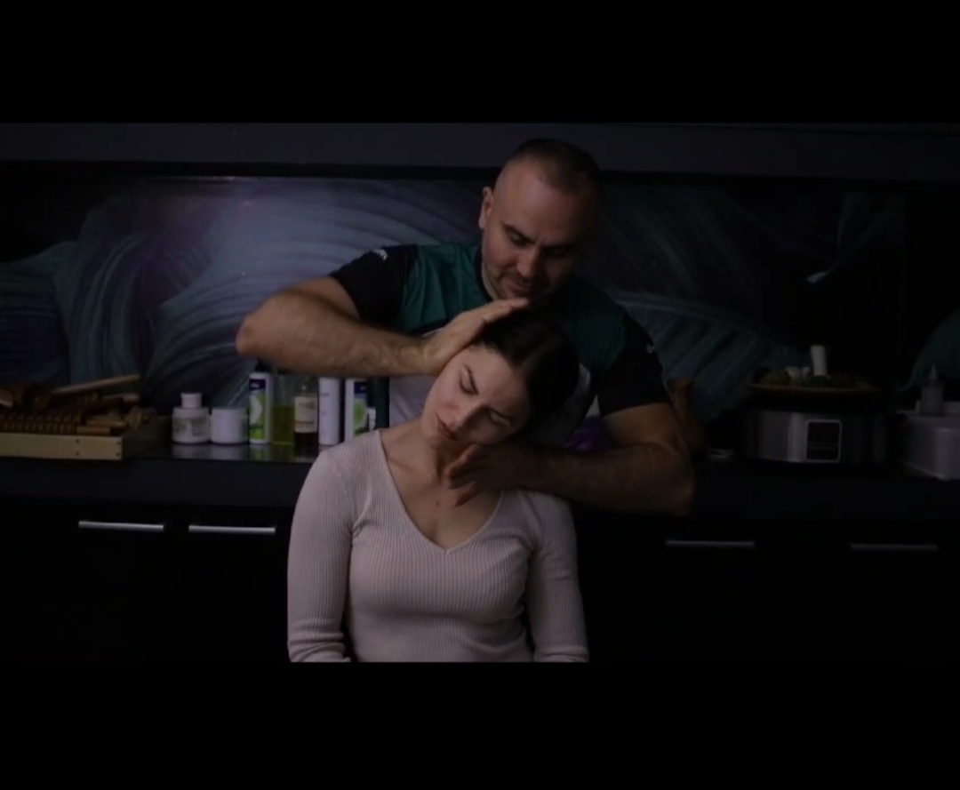 Zahvat kiropraktike na vratu